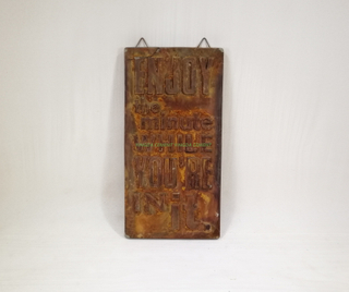 doorplate in cement rust color 