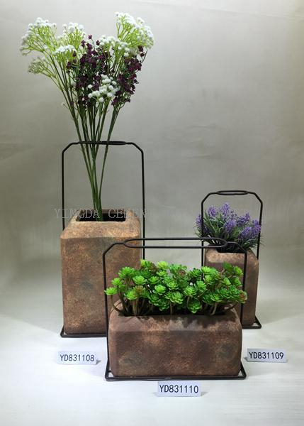Concrete Planter With Steel Craft