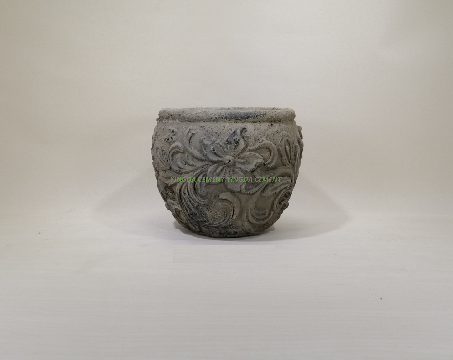 2019 Cement flower pot NEW