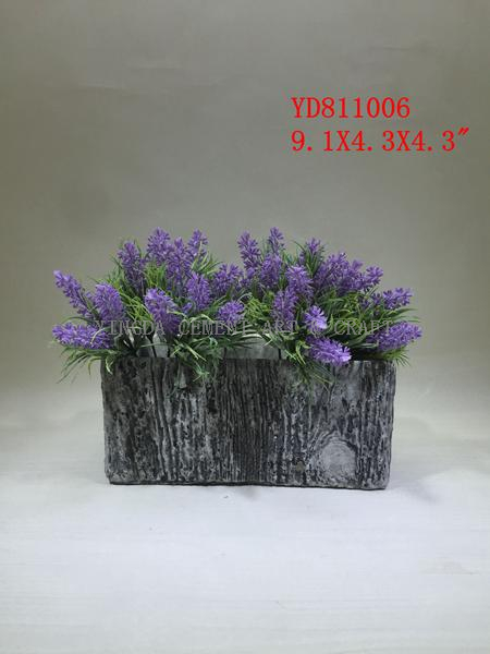 Cube Concrete planter pots with wood looks finished