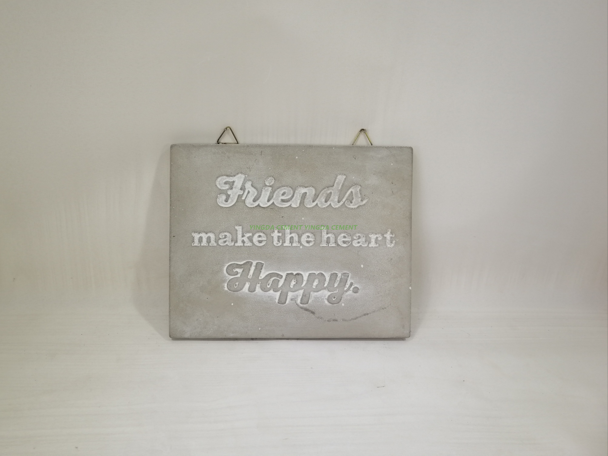 doorplate in cement white color 