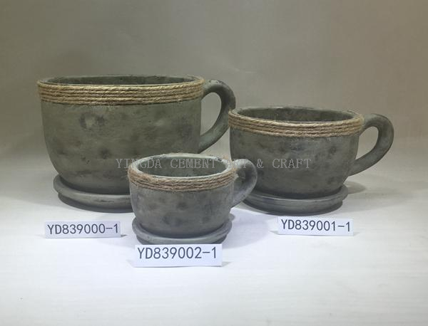 Cement kettle and bottle for floral decoration