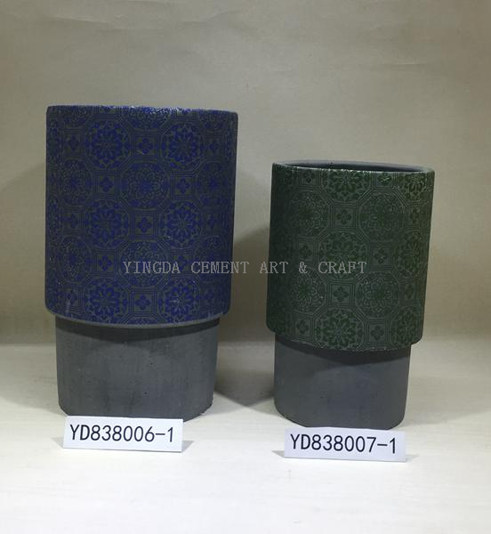 Printing concrete plant pots