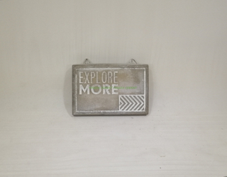 doorplate in cement white color 
