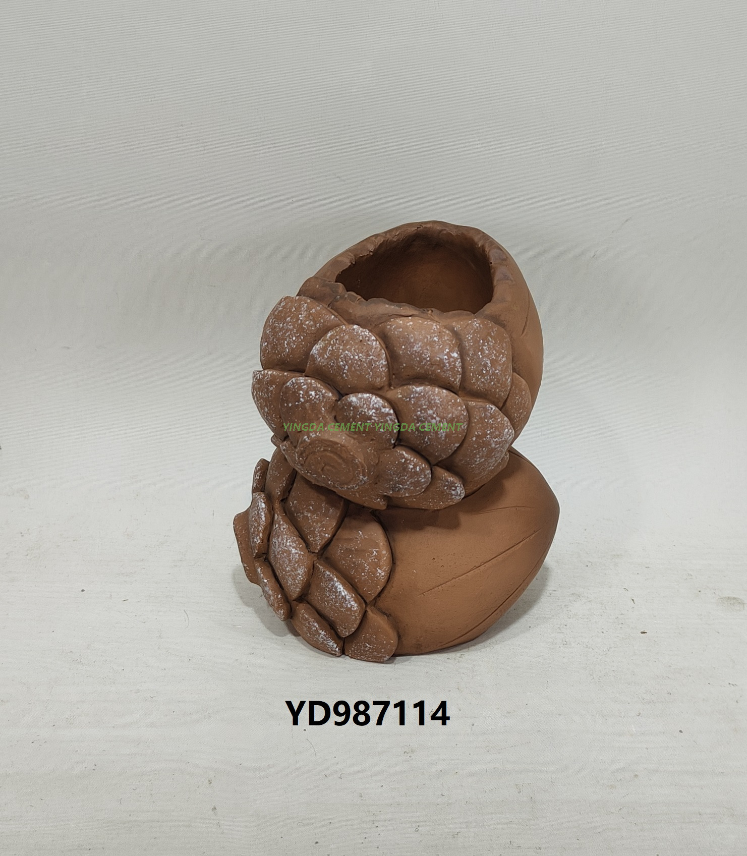 Natural Color Home Garden Decoration Cement Pine cone Decor and Cement Pot