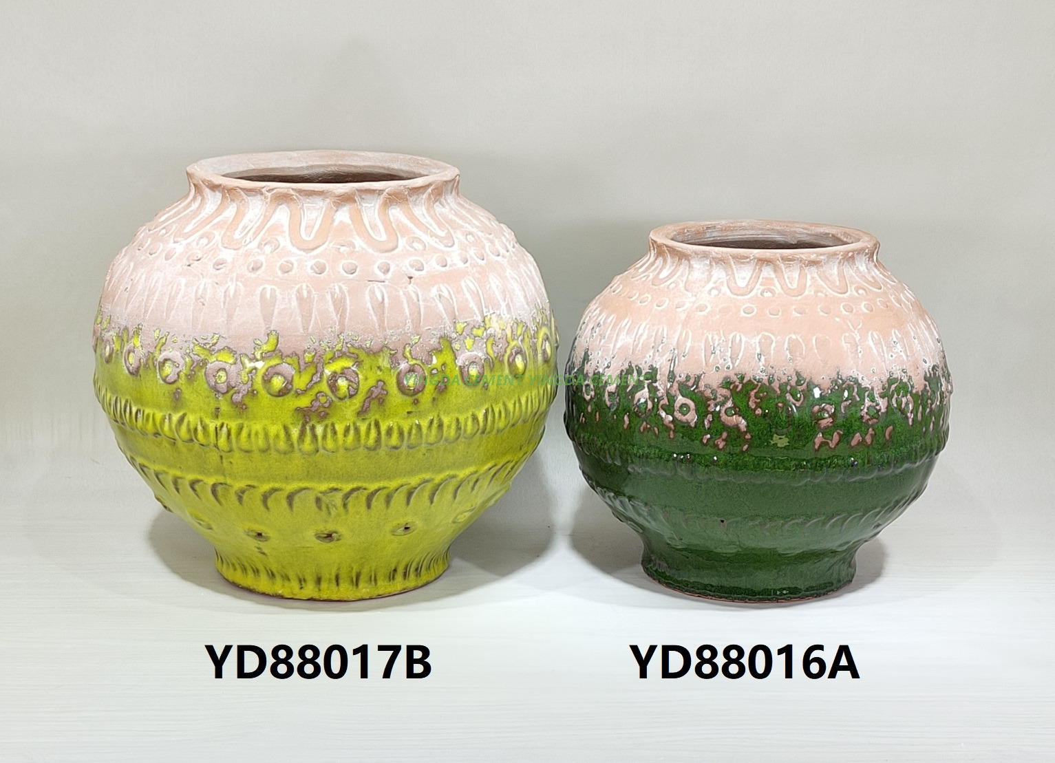 Modern Glazed Ceramic Hydroponic Flower Pot with Creative Vase