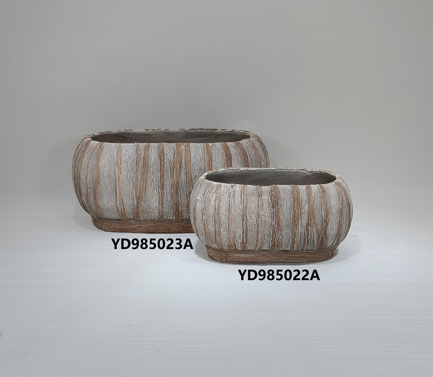 Wholesale Novel Design Gray Hotel Decoration Plant Pot Outdoor Courtyard Cement Garden Pots Planters