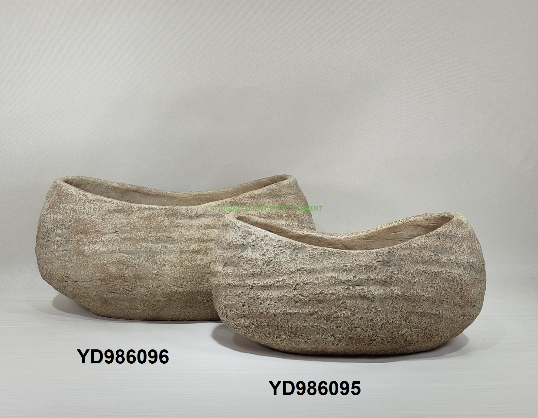 Traditional design urn flower pot indoor outdoor decorative concrete garden planter pot