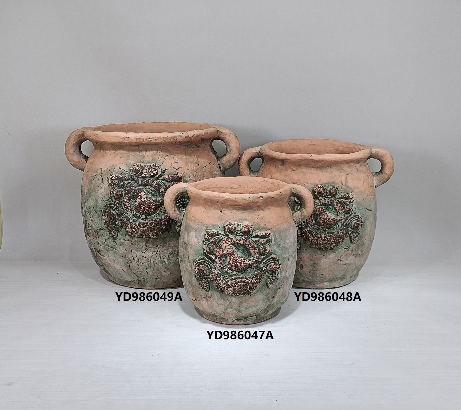 Popular high quality matte terracotta color garden decoration cement plant pots with double handles