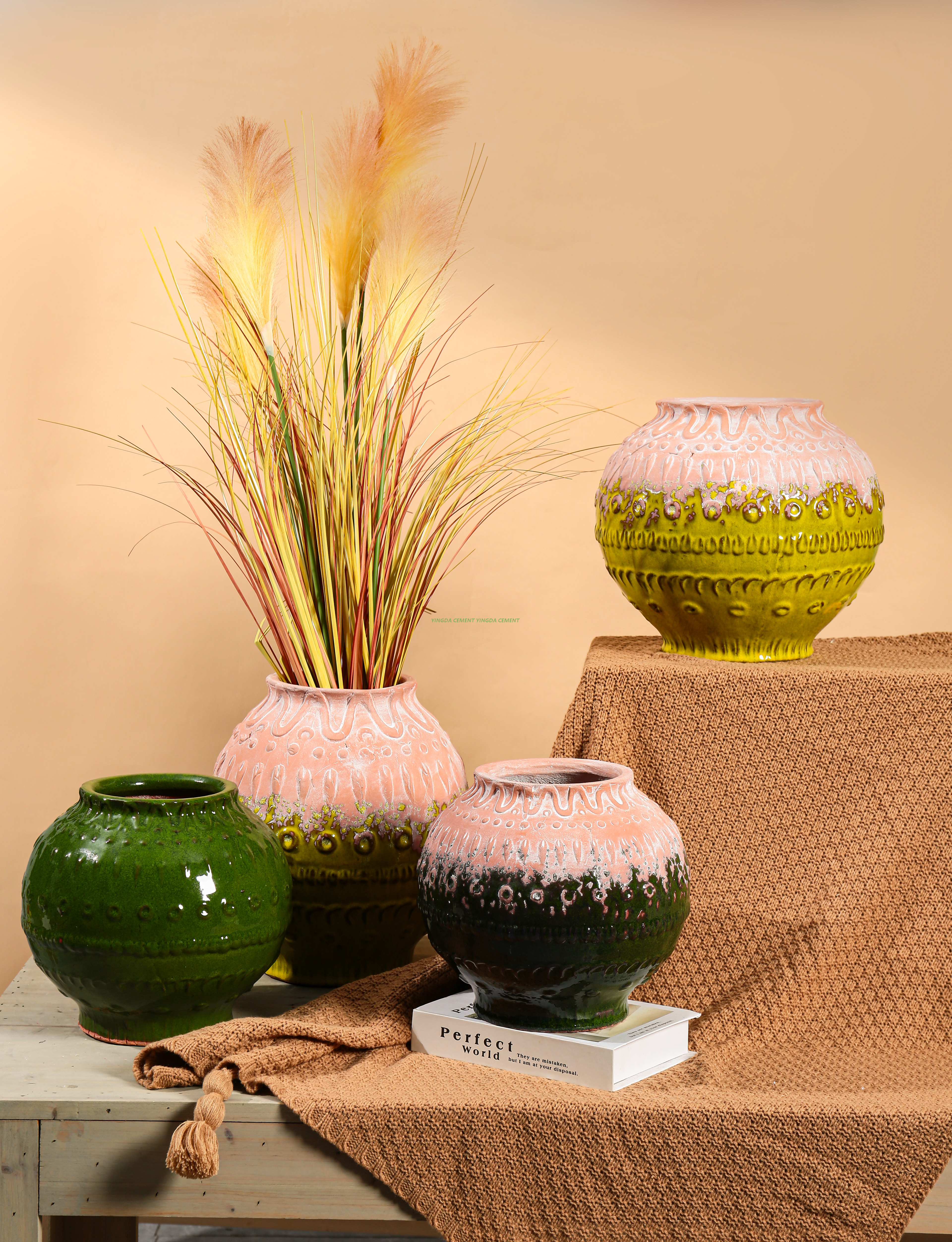 Modern Glazed Ceramic Hydroponic Flower Pot with Creative Vase