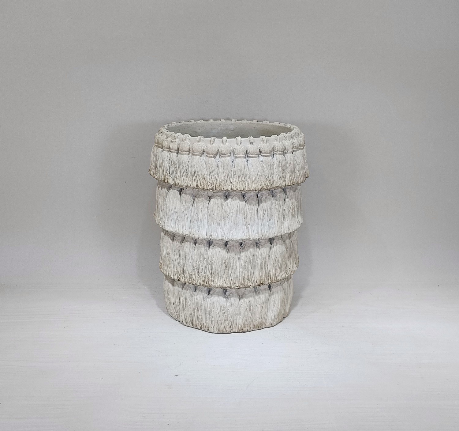 Modern handmade creative flower vase wedding table decorative cement flower vases for home decor