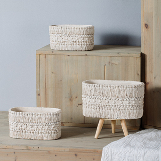 Wholesale embossed creative design garden tabletop decor planter pot cement succulent flower pots