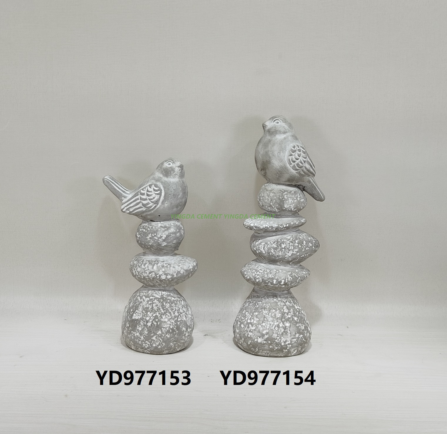 Hot Sale Modern Style Small Home Decor Hand Carved Cement Bird Figurines Garden Decoration Animal Pigeon Statue