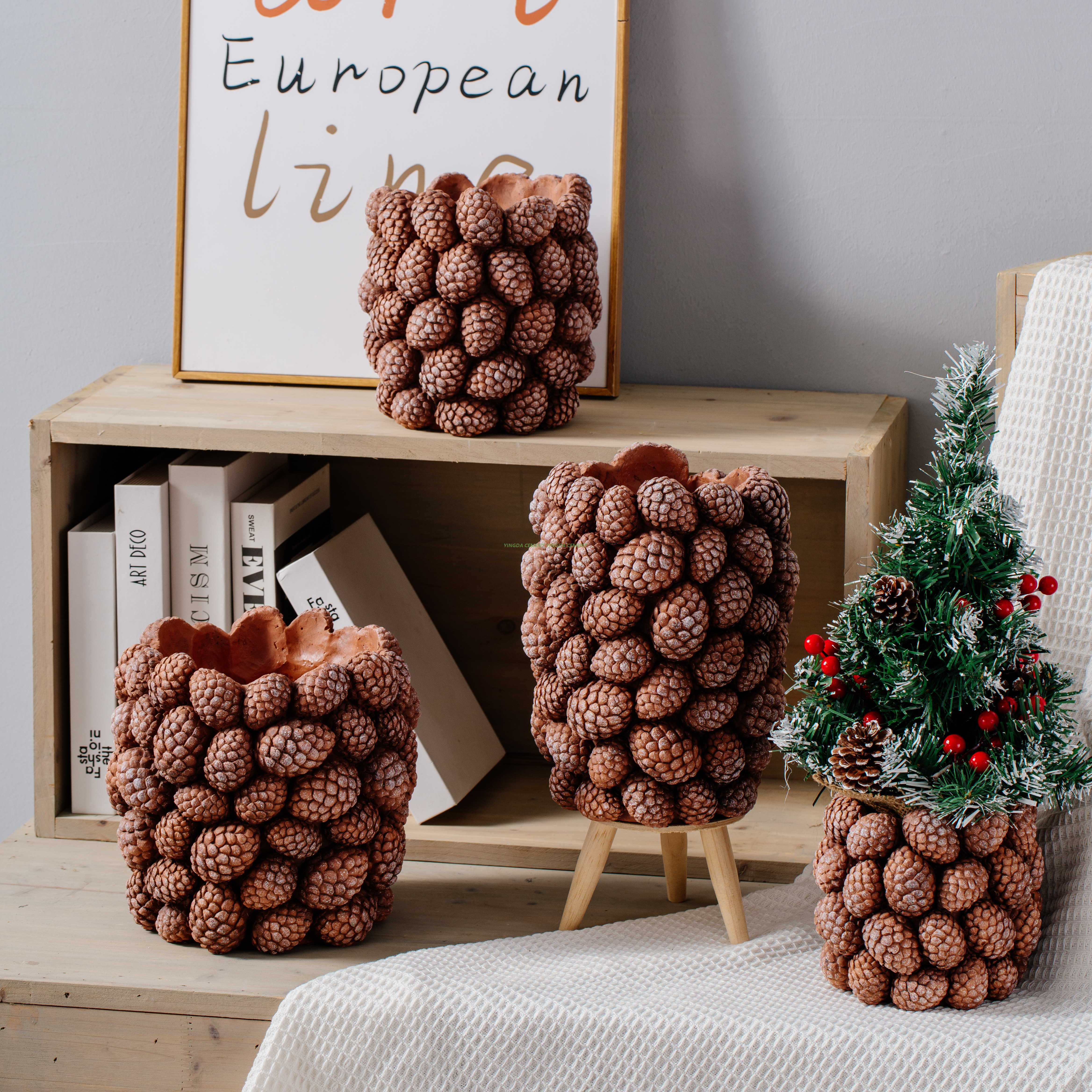 Hot Selling Creative Cement Pine-cone Design Art Sculpture Desktop Porcelain Plant Pot Cement Flower Vase for Home Decoration