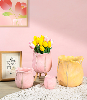 Cement Tulip-shaped Planter Garden Home Decoration Cement flower pot