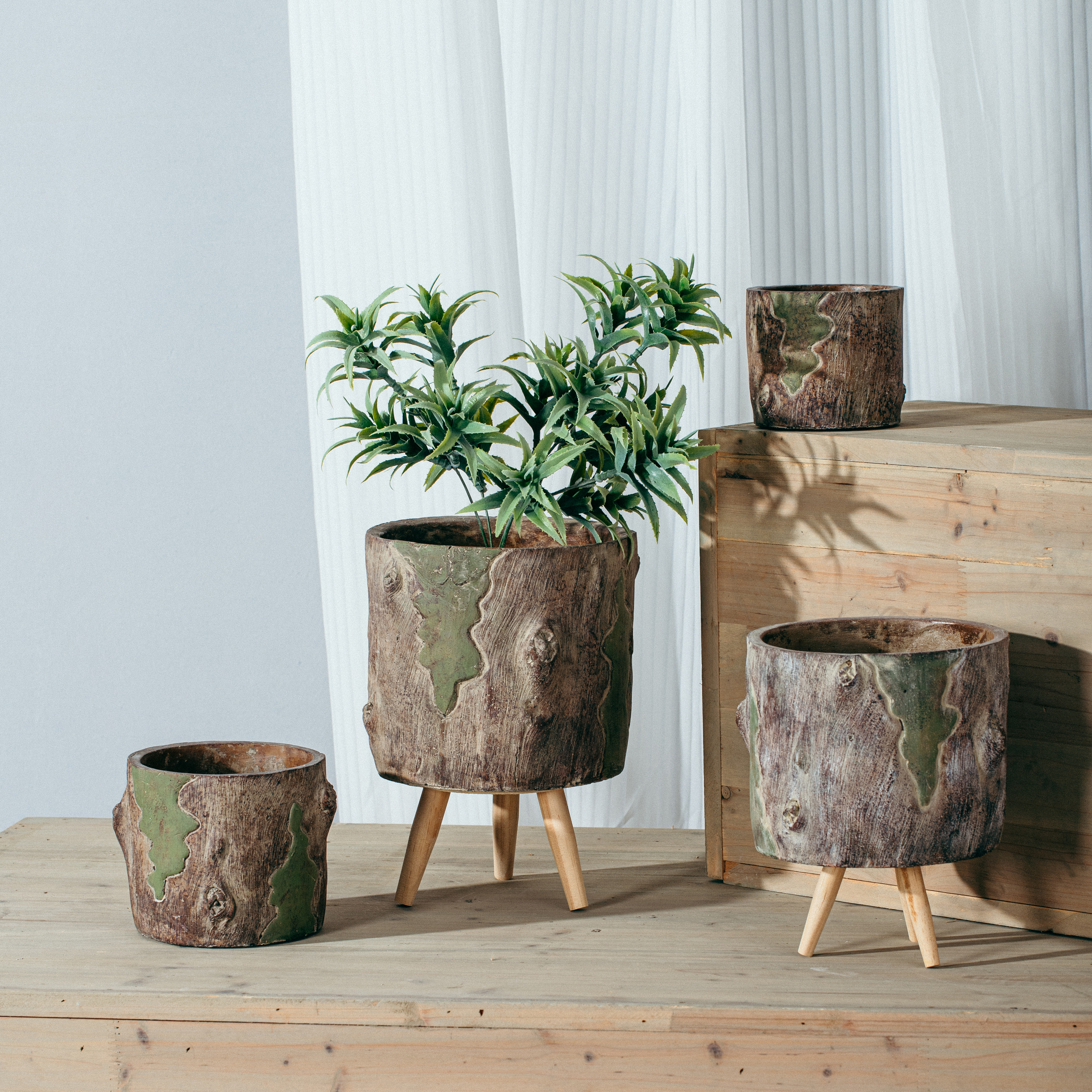 New Arrival Indoor Outdoor Succulent Planter Creative Christmas Decoration Cement Plant Pots for Sale