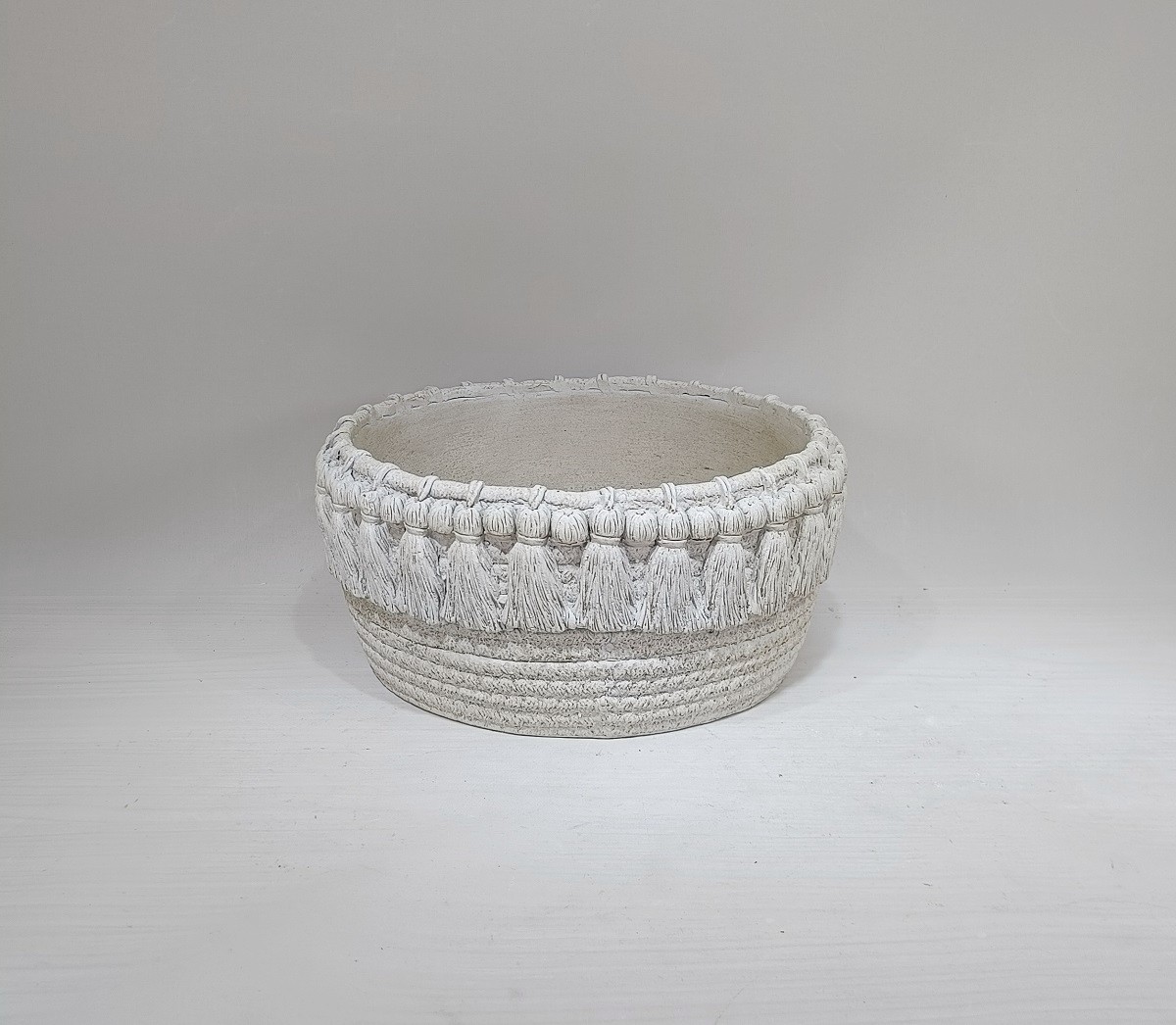 Promotional desktop decorative flower pot matte garden cement succulent plant pots for sale