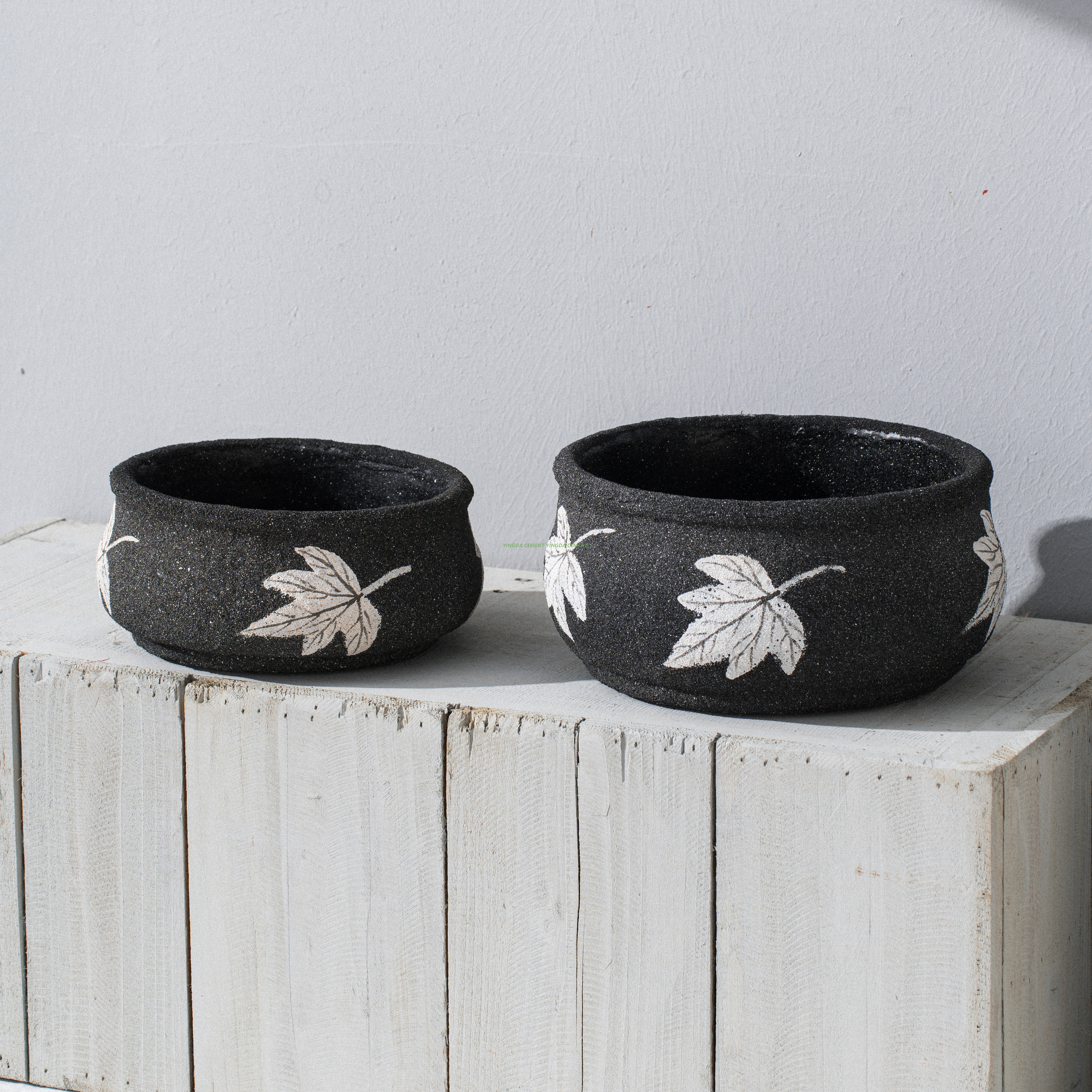 Indoor Outdoor Decorative Cement Flower Pot Molds / Home Garden Decoration Cement Succulent Pots