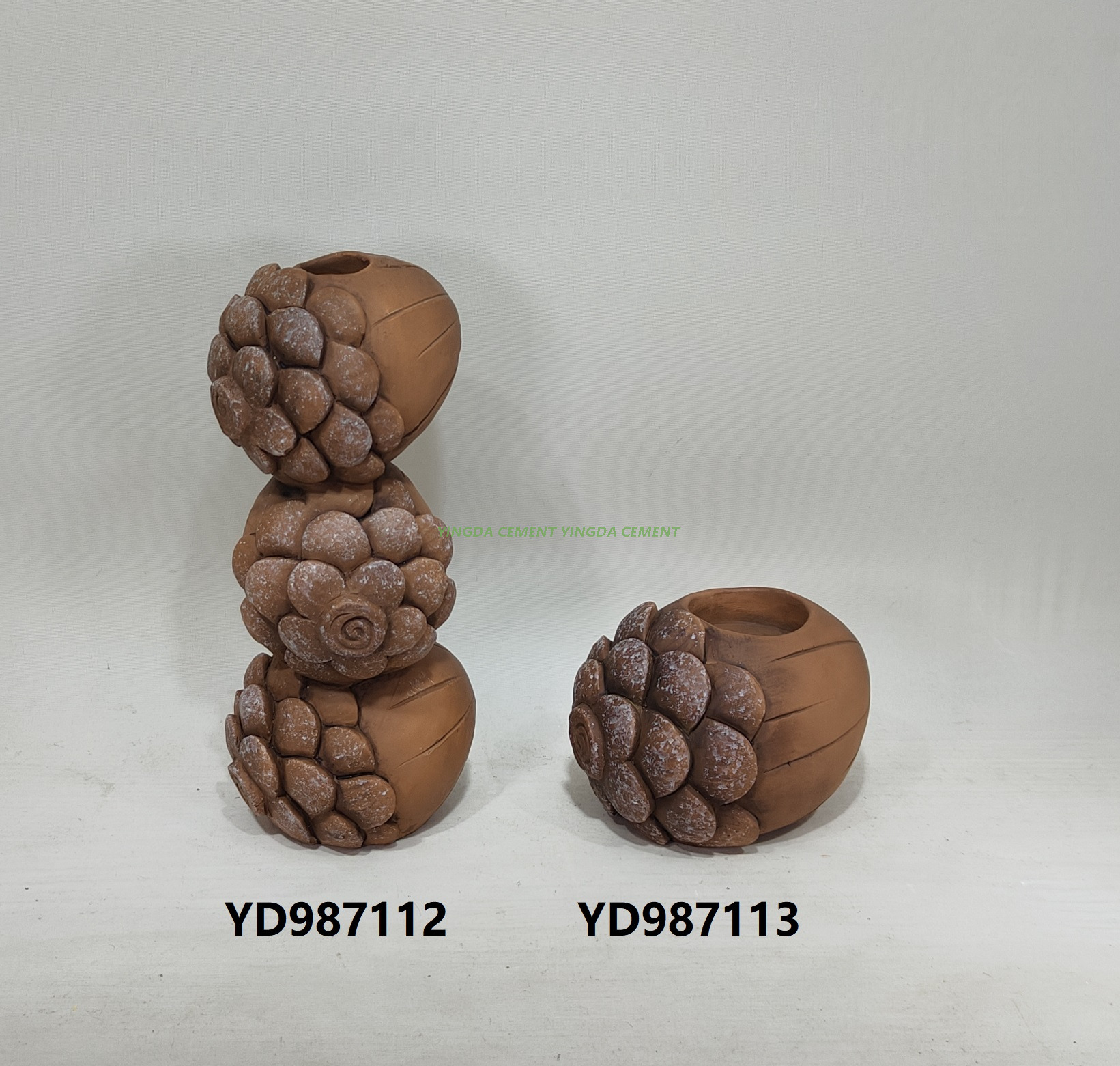 Natural Color Home Garden Decoration Cement Pine cone Decor and Cement Pot