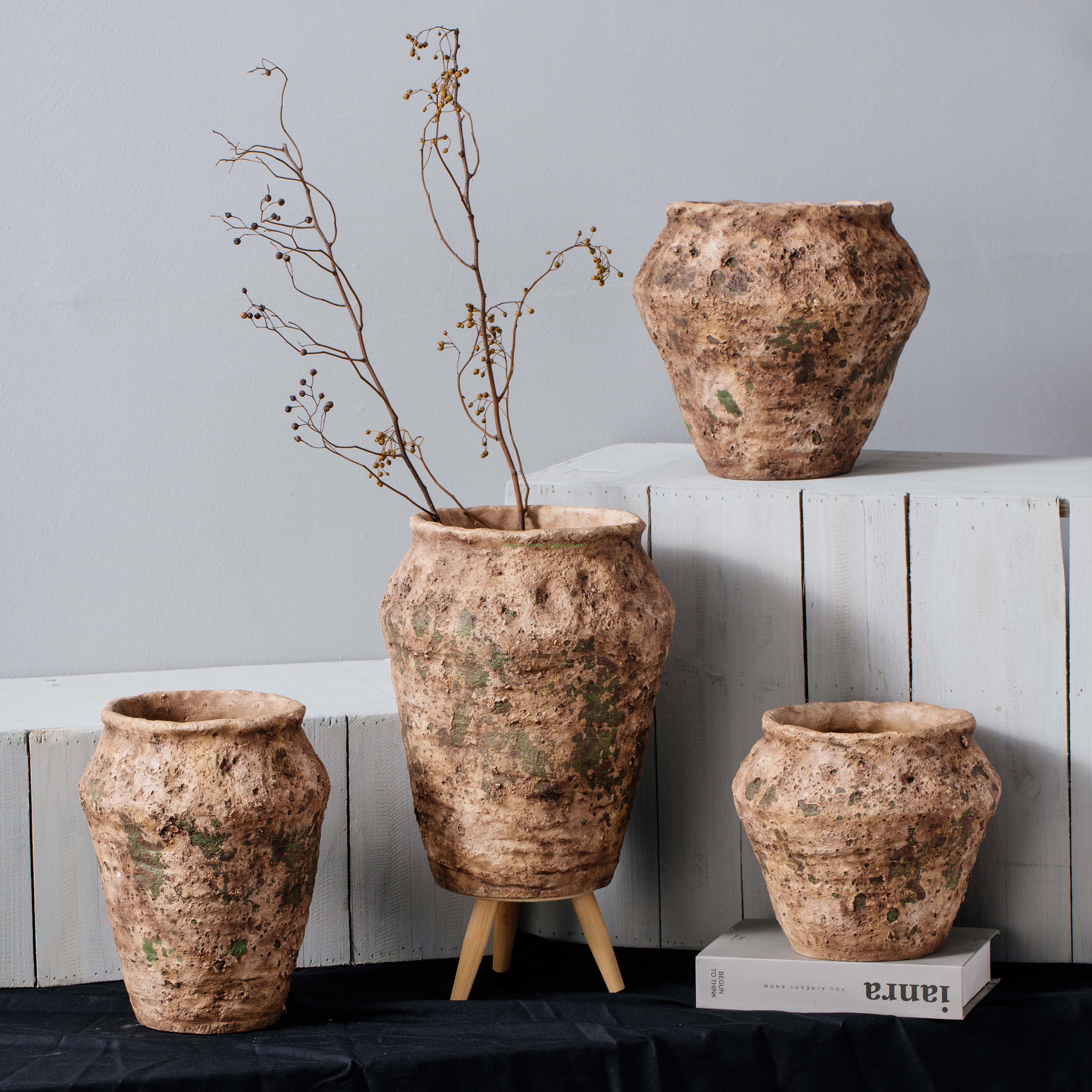 Exquisite emboss design green color succulent plant luxury concrete flower pot for christmas decoration