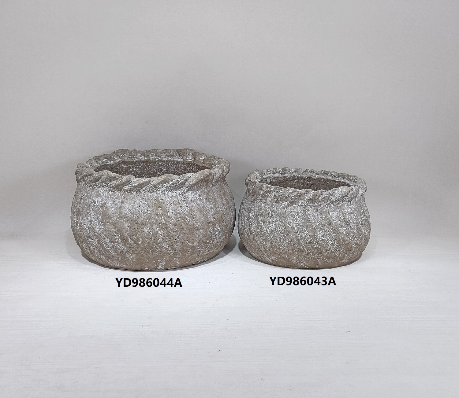 Wholesale custom logo matte concrete succulent pots cement garden flower pots for plants