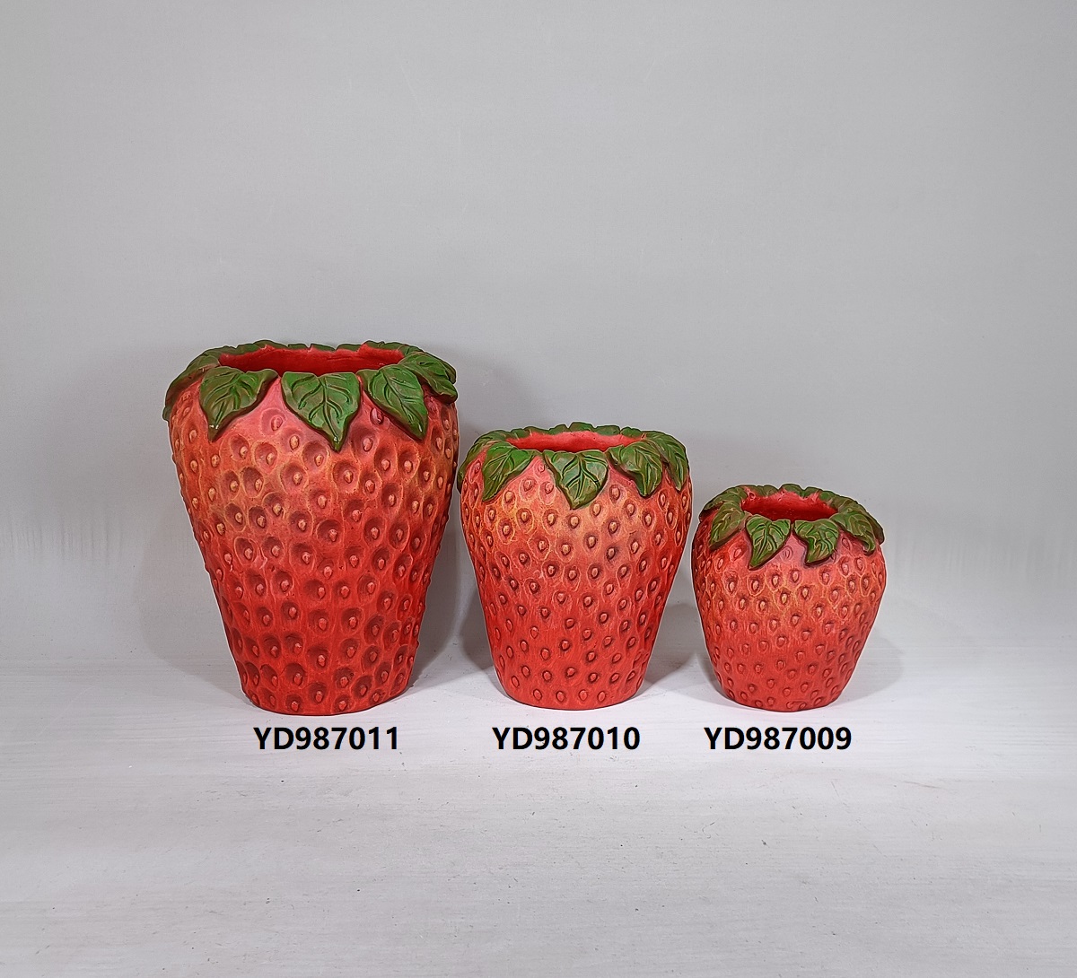 High quality cement garden pot fruits design strawberry shape cement pot for home decor