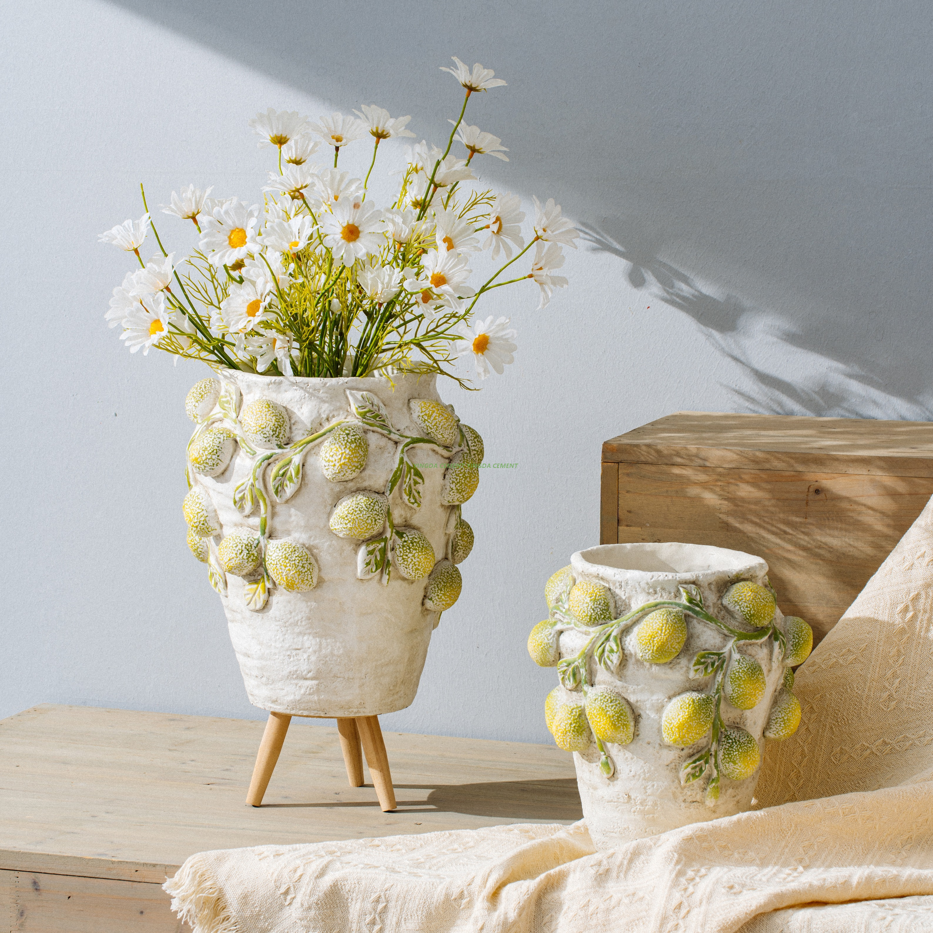 Modern Customized Fruit Pot Hand Crafted Cement Garden Succulent Flower Pots