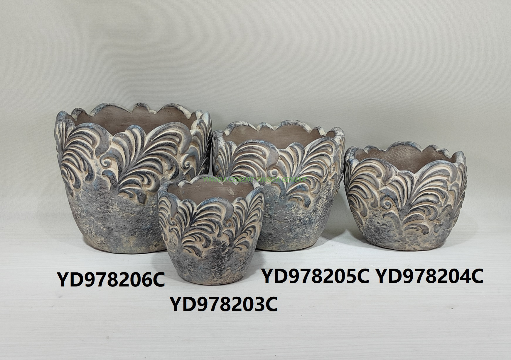 Durable Simple Fleshy Cement Small Potted Plant Pot for Creative Customizable Indoor Use