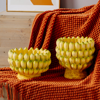 Hot Selling Banana Fruit Ceramic Fruit Yellow Vase Plantpot Home Decor Fruit Vase for Living Room and Garden Decor