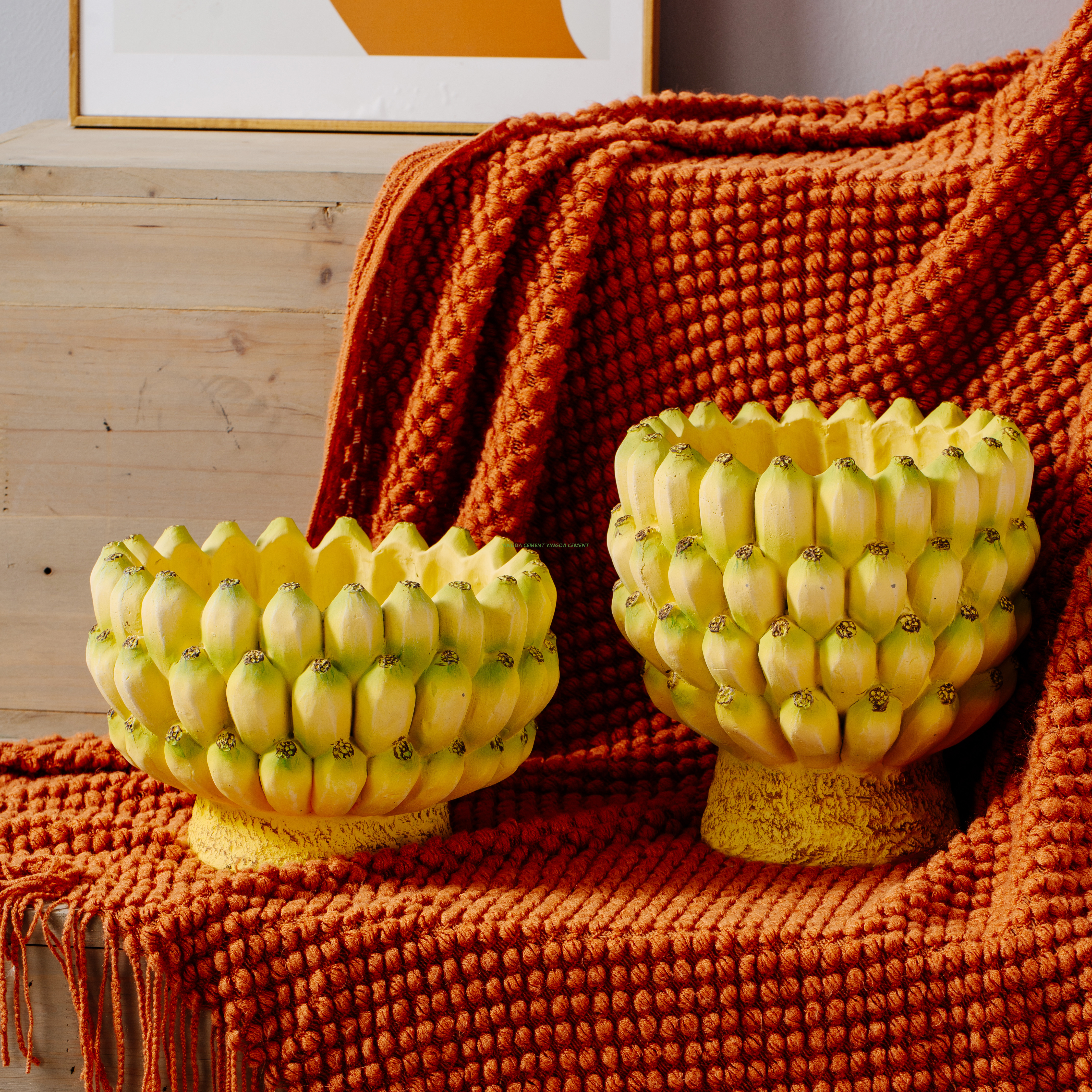 Hot Selling Banana Fruit Ceramic Fruit Yellow Vase Plantpot Home Decor Fruit Vase for Living Room and Garden Decor