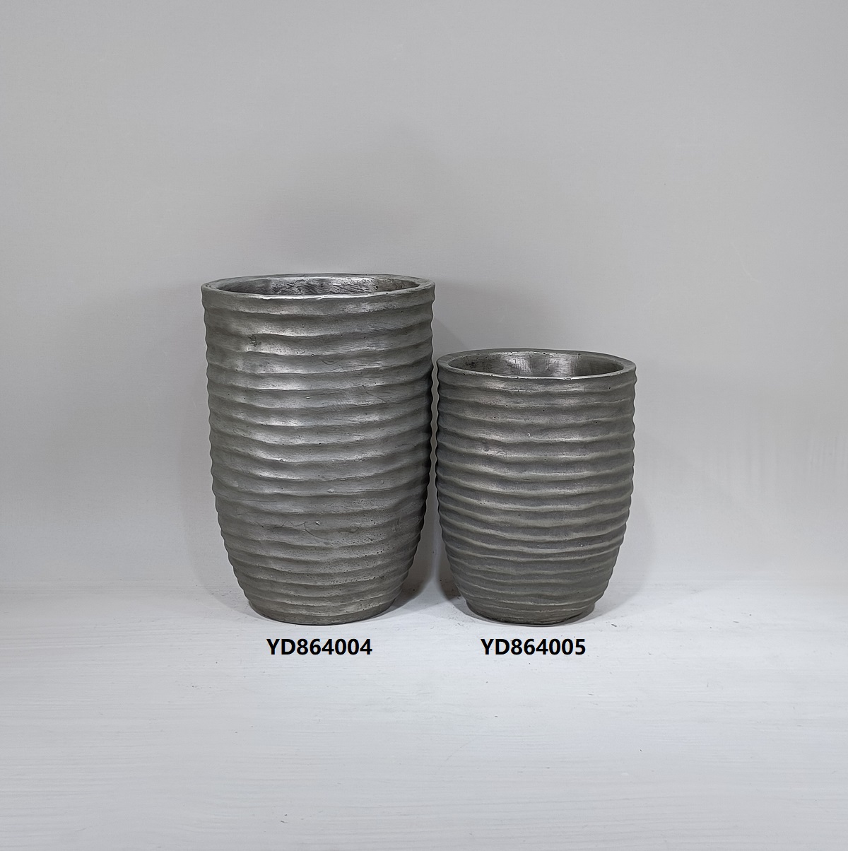 High quality customizable different sizes ripple rim design terracotta pot handmade cement pots for plants