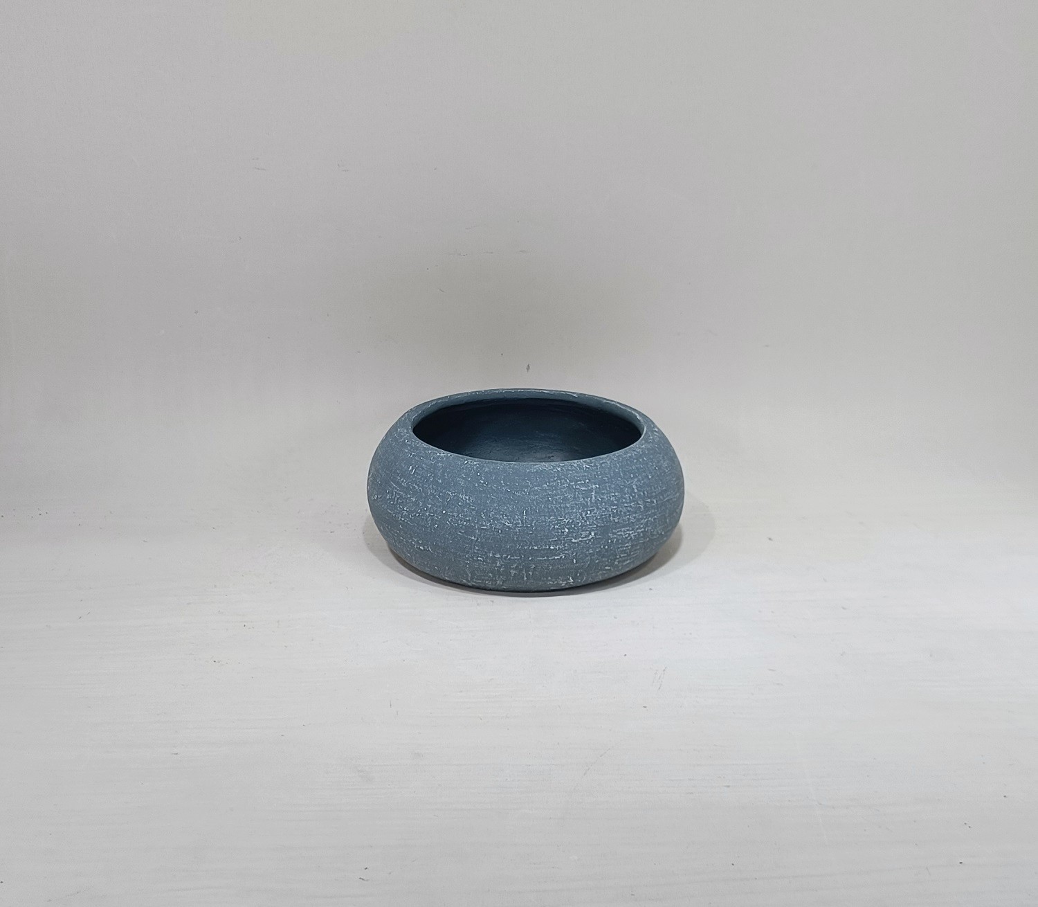 Dot embossed design concrete flower pot for christmas decoration pot cement flower pot