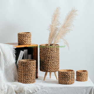 Novel Design Popular Cheap Custom Logo Heart Shape Planter Pot Wedding Decoration Cement Plant Pot for Gardening