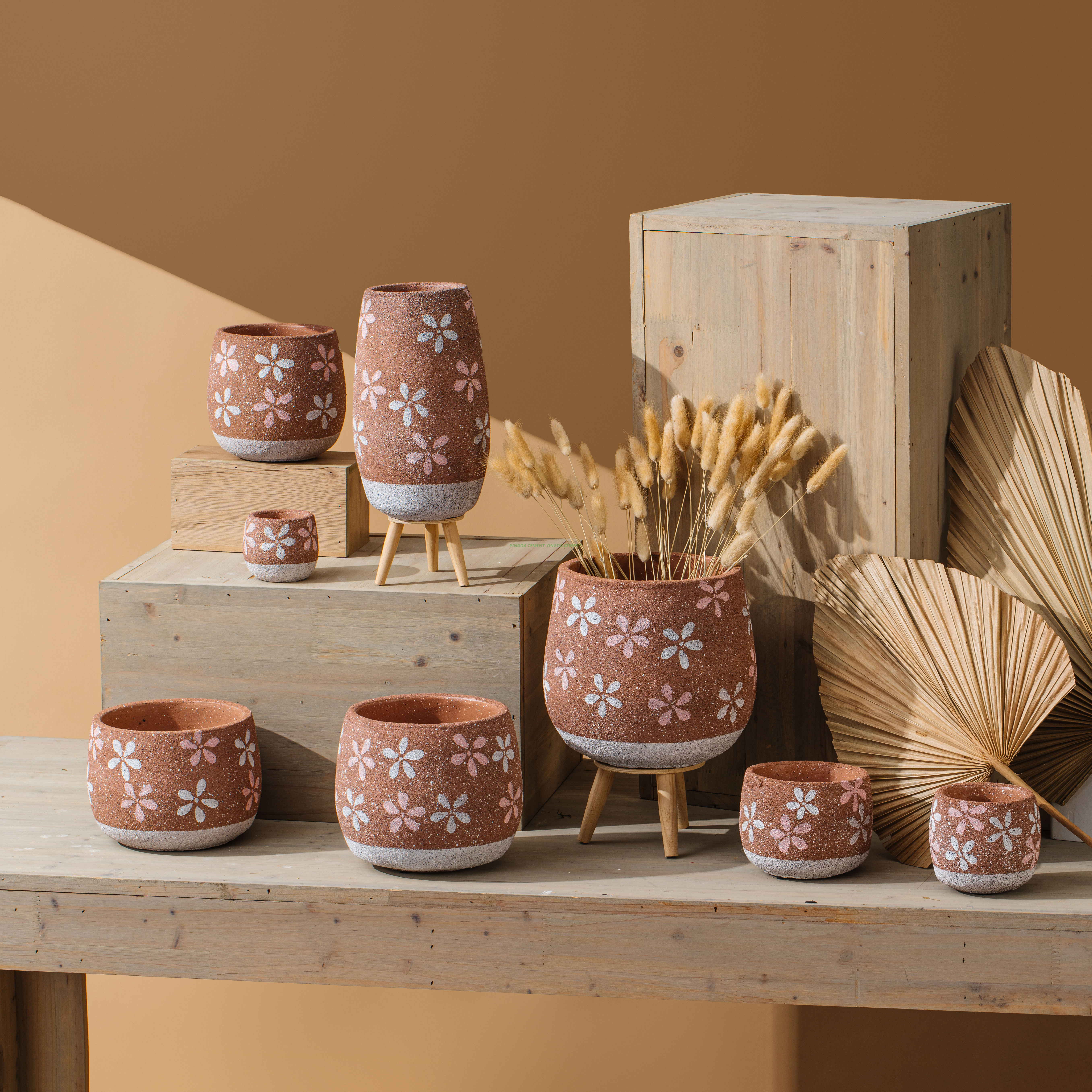 Wholesale Small Cement Flower Pot Hand-painting Cement Pots