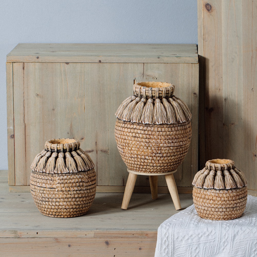 Village style home garden decoration ornament vase decoration concrete cement flower vases