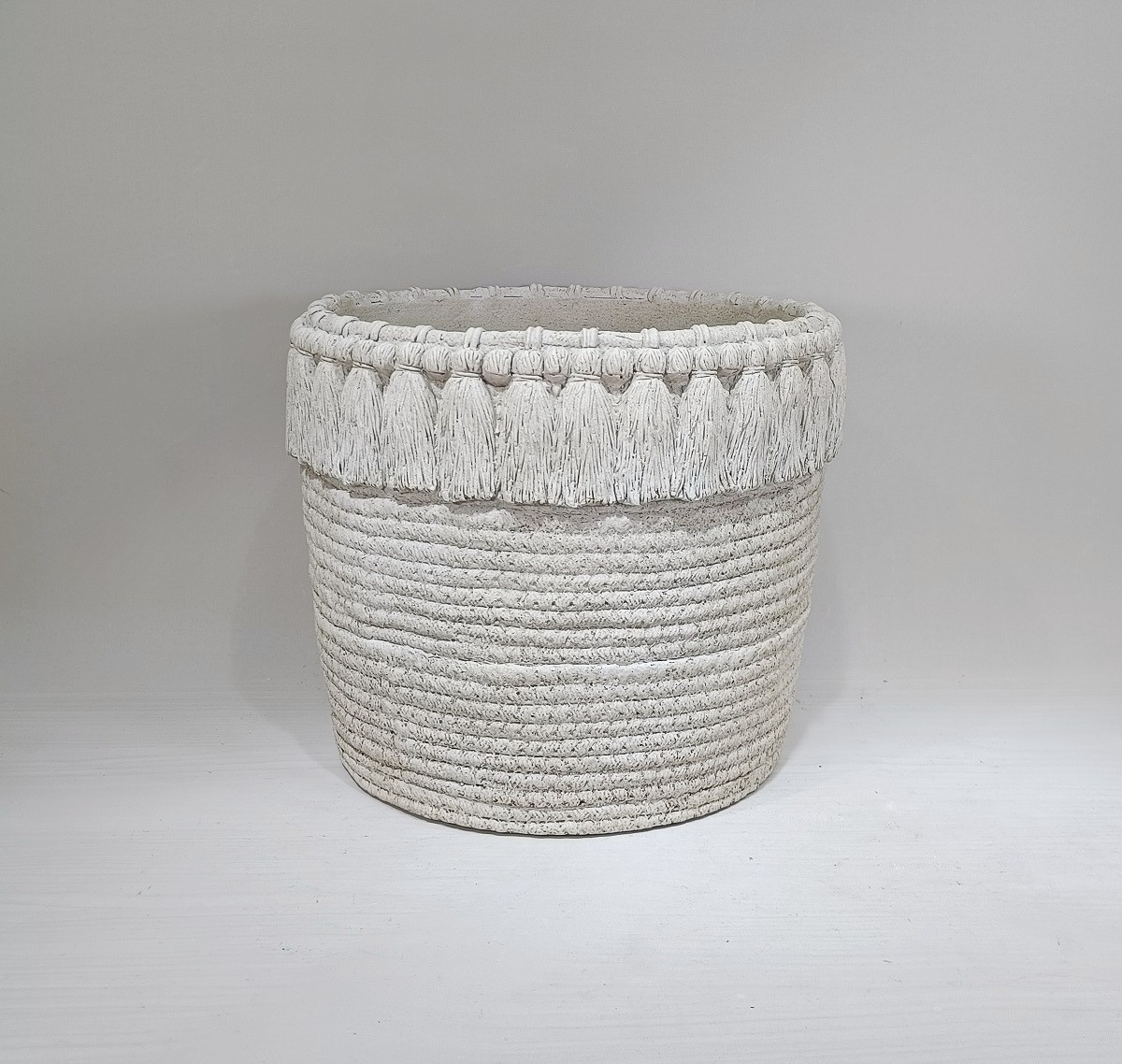 Nordic modern gardening decor bonsai flower pot concrete cement flower plant pots for garden