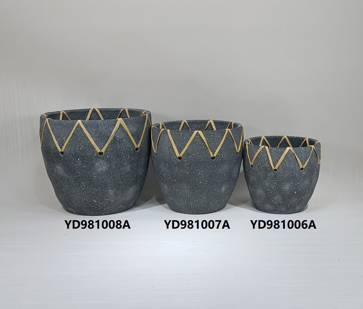 Factory direct sales cheap indoor tabletop modern home decor black matte cement flowers vase