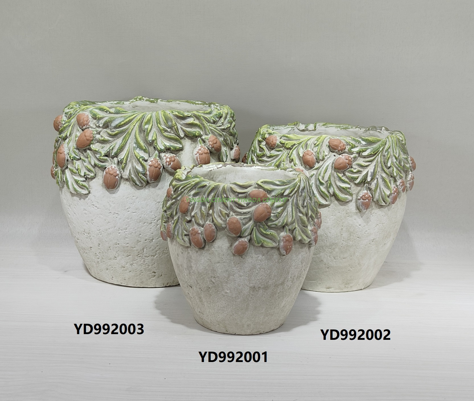 Coloured Small Size Round Cement Concrete Plant Pot and