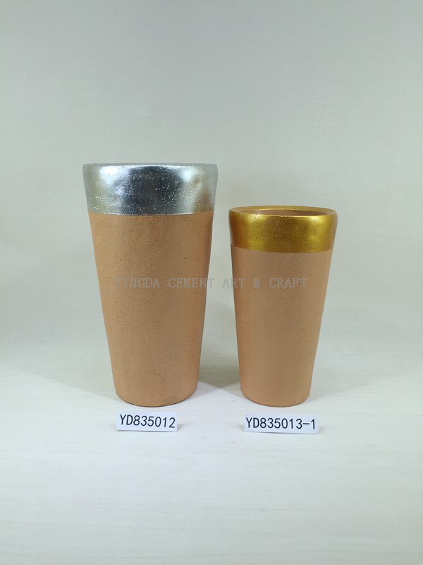 Metallic Vase Round Concrete Planter With Clay Looked